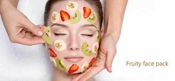 Natural Face Packs to Get the Golden Glow Frutiy face pack 